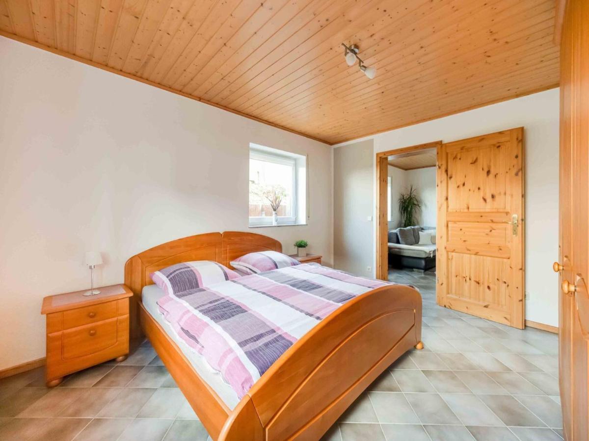 Holiday Home In The Eifel-Mosel With Garden Roes Exterior photo