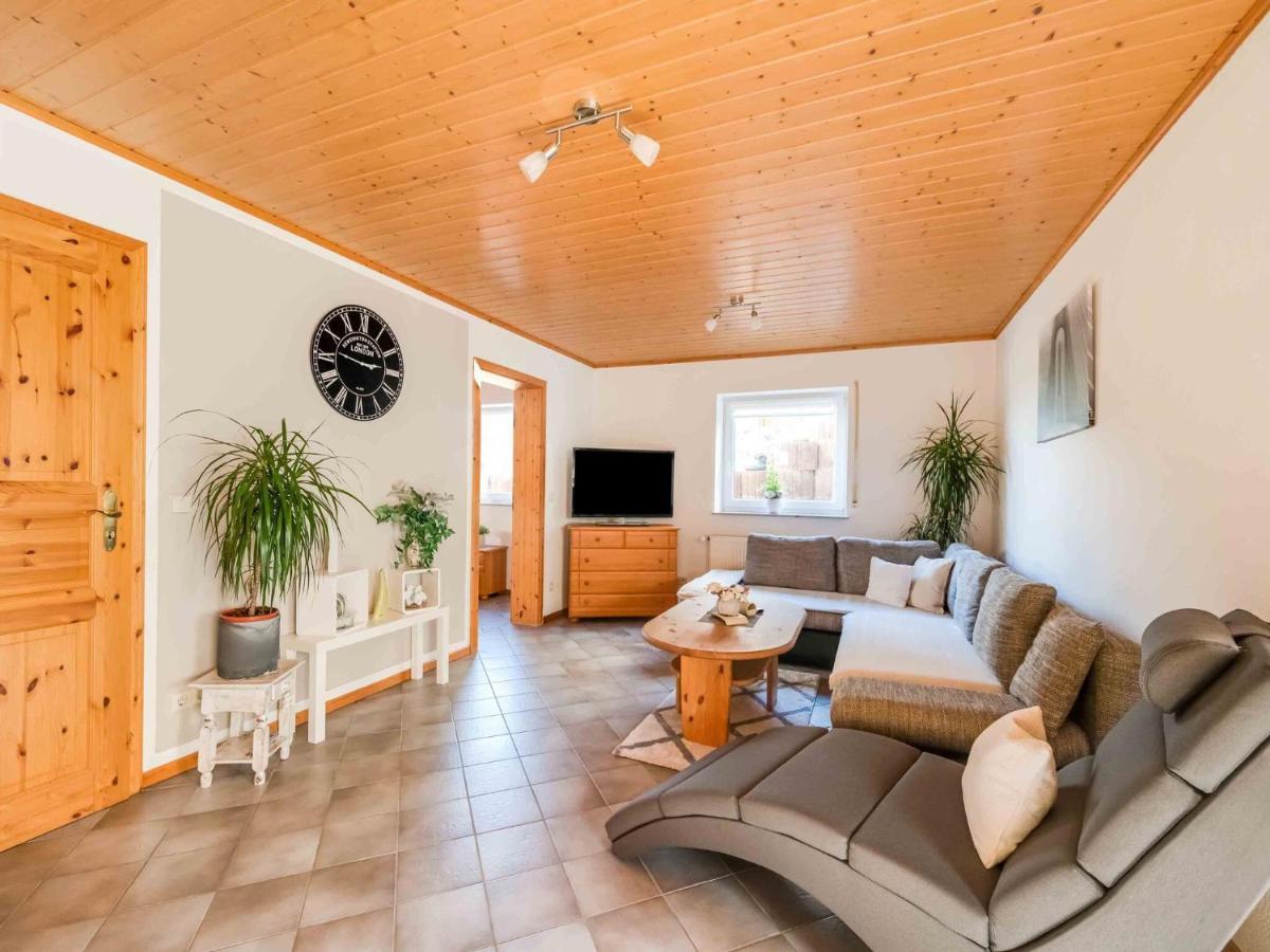 Holiday Home In The Eifel-Mosel With Garden Roes Exterior photo