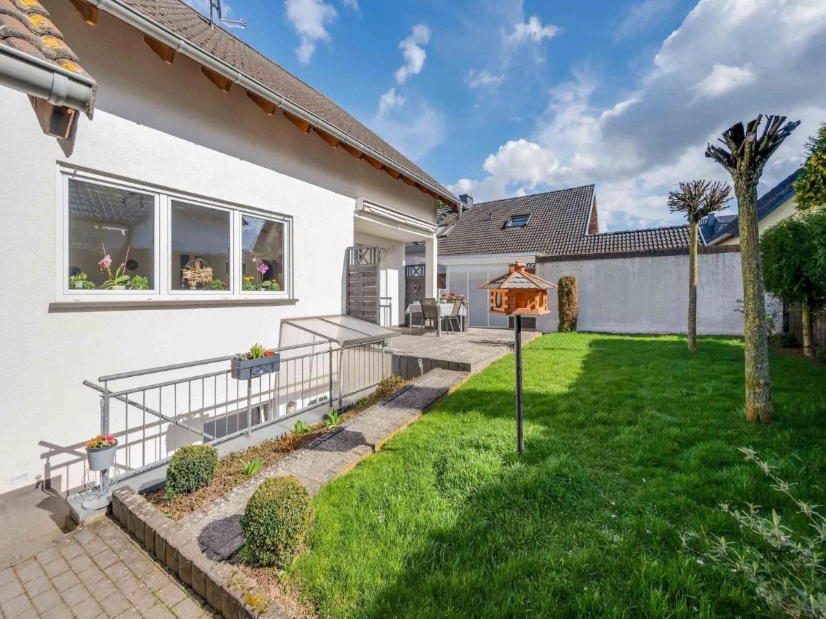 Holiday Home In The Eifel-Mosel With Garden Roes Exterior photo